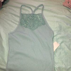Fitted light blue tank top !